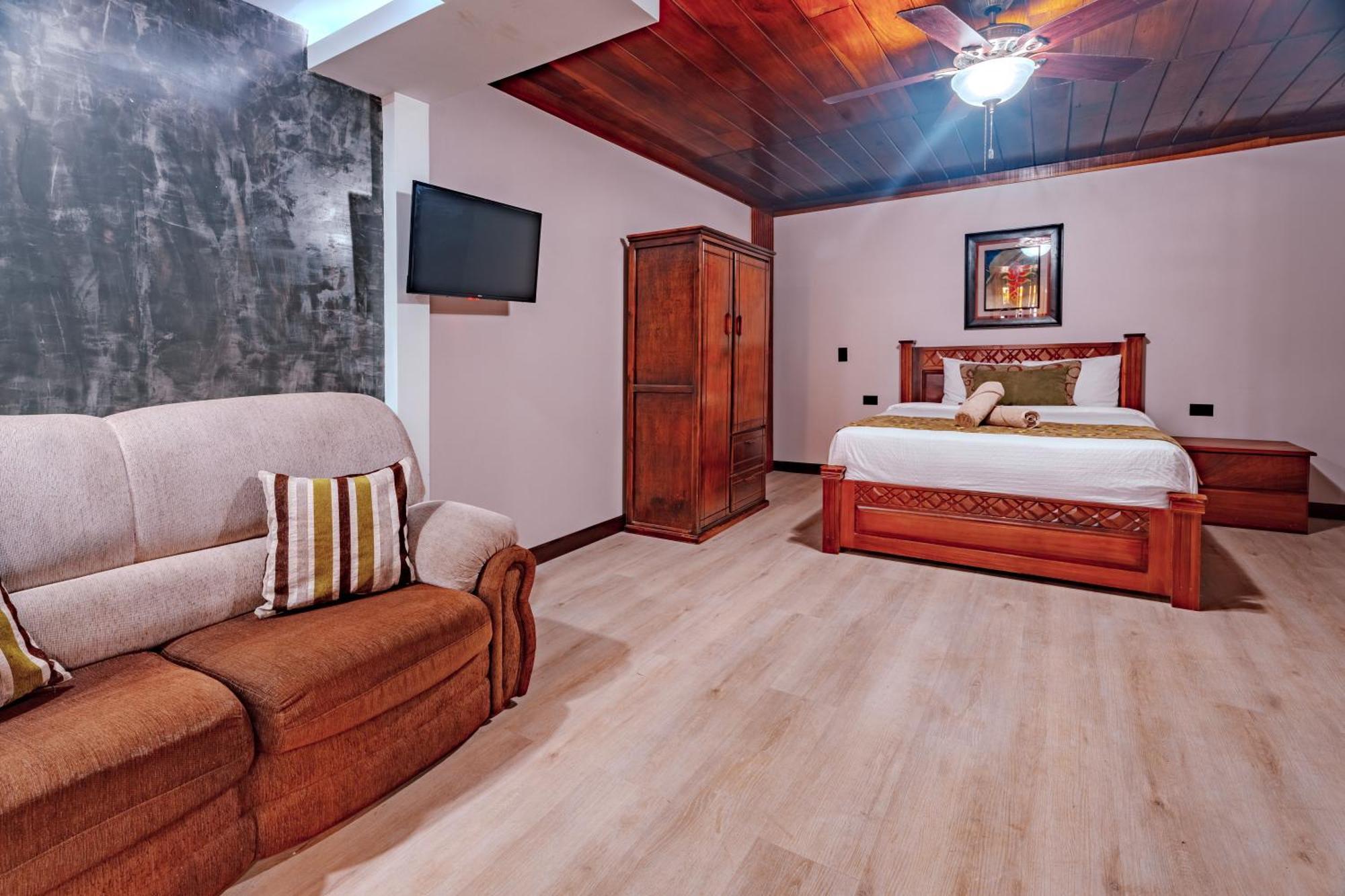 Hotel Villa Florencia トゥリアルバ 部屋 写真