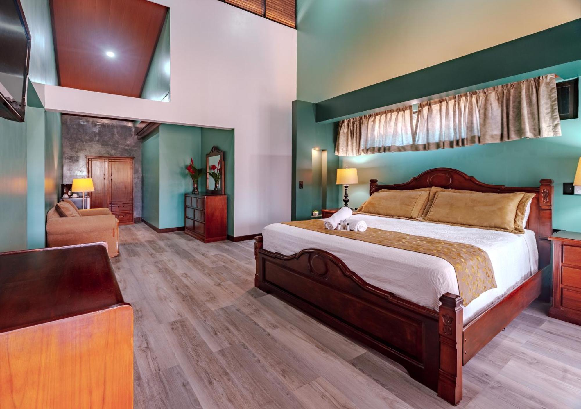 Hotel Villa Florencia トゥリアルバ エクステリア 写真