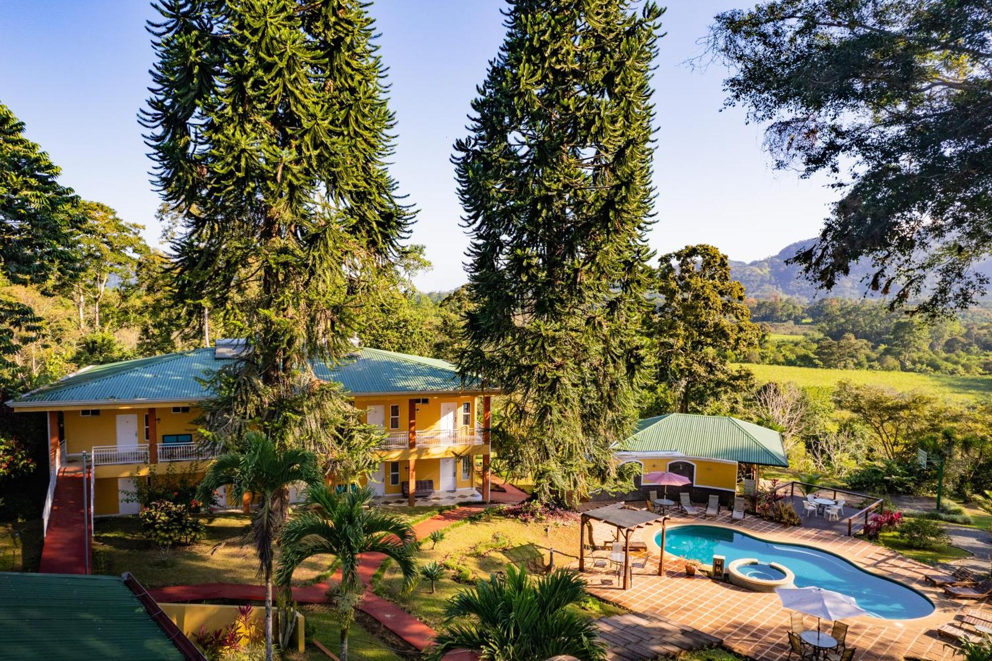 Hotel Villa Florencia トゥリアルバ エクステリア 写真