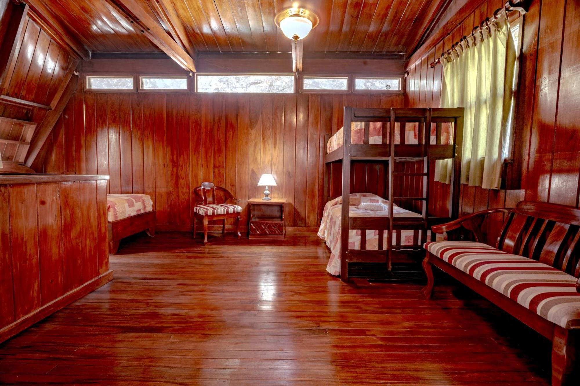 Hotel Villa Florencia トゥリアルバ 部屋 写真