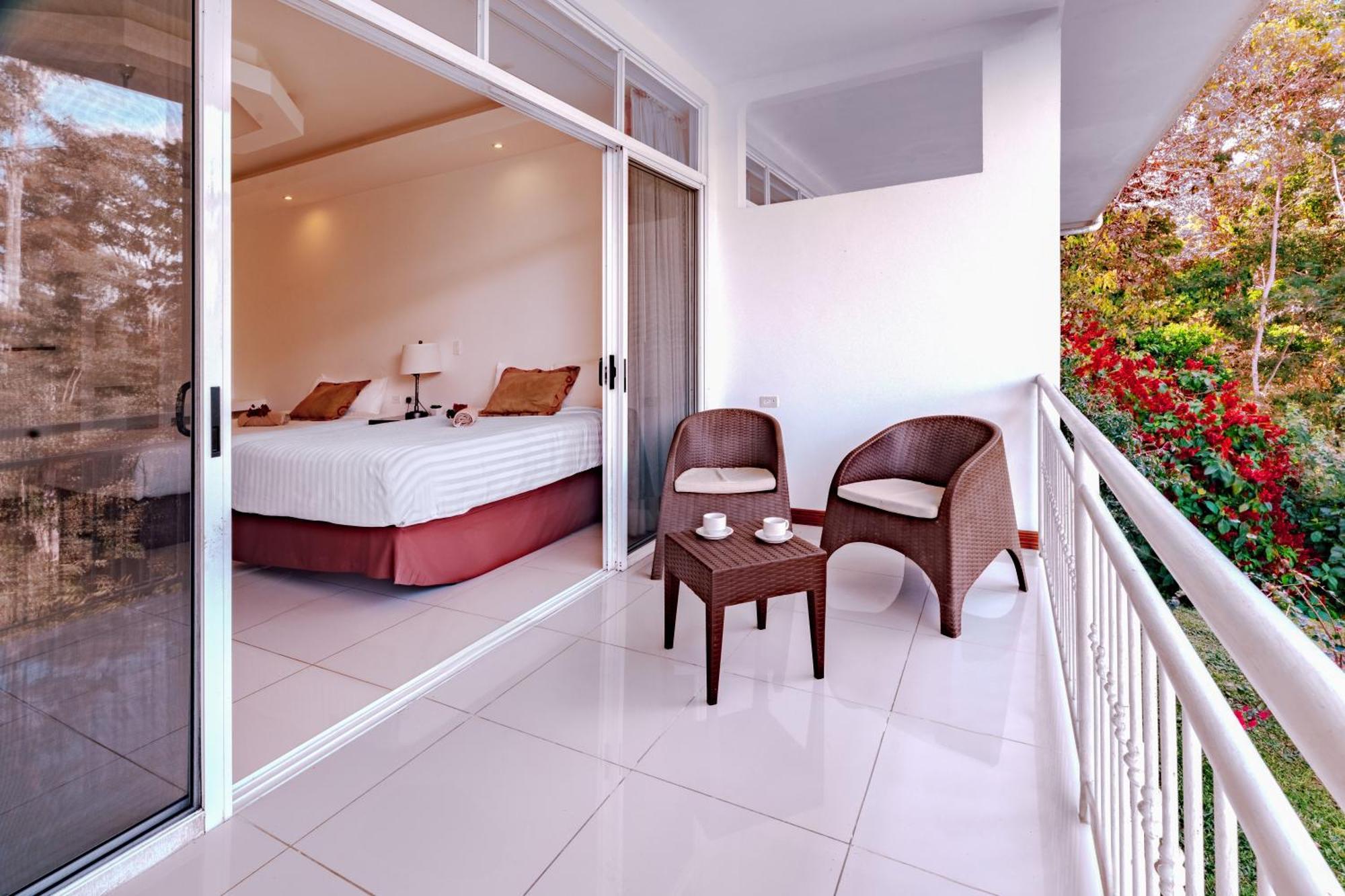 Hotel Villa Florencia トゥリアルバ 部屋 写真