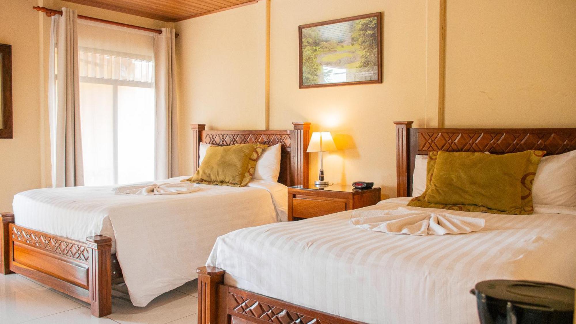 Hotel Villa Florencia トゥリアルバ エクステリア 写真